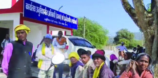 दमहामुड़ा के लोगों ने चर्च के नाम से खरीदी जमीन के नामांतरण पर की आपत्ति