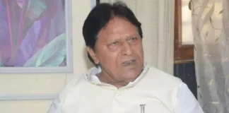 मनरेगा का नाम बदलने पर रामजीलाल सुमन का तंज, बोले- गांधी के नाम को मिटा सकते हैं, विचारों को नहीं