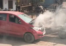 चलती कार में लगी आग