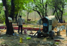 हेलीपेड, गल्र्स कॉलेज के आसपास और कई जगह सरकारी जमीन को लूटने की होड़