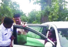 गाडिय़ों से ब्लैक फिल्म उतारकर ट्रैफिक पुलिस तोड़ रही घमंड