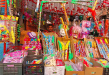 सुपर हीरो थीम की पिचकारियों का ट्रेंड बना है होली के लिए