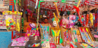 सुपर हीरो थीम की पिचकारियों का ट्रेंड बना है होली के लिए