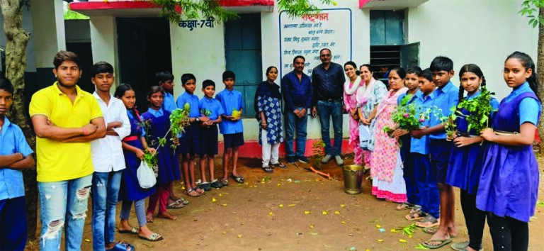 माध्यमिक शाला जेपी कालोनी में मनाया गया वनमहोत्सव माध्यमिक शाला जेपी कालोनी में मनाया गया वनमहोत्सव
