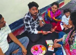 कड़ी सुरक्षा के बीच जिला जेल में बांधी गई राखी