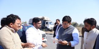 यातायात दबाव कम करने हेतु प्रस्तावित सडक़ों का कलेक्टर ने किया निरीक्षण