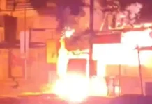 धमतरी में ट्रांसफार्मर में लगी भीषण आग, पटाखों जैसी आवाज से इलाके में हड़कंप