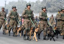 गणतंत्र दिवस परेड में लद्दाख के ऊंट के साथ बाज भी आएंगे नजर, दिखेगा सेना का पराक्रम और शौर्य