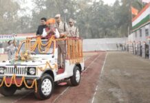 KORBA: ये क्या..! परेड वाहन ने धोखा दे दिया! सवार रहे राजस्व मंत्री-कलेक्टर और एसपी