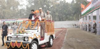 KORBA: ये क्या..! परेड वाहन ने धोखा दे दिया! सवार रहे राजस्व मंत्री-कलेक्टर और एसपी