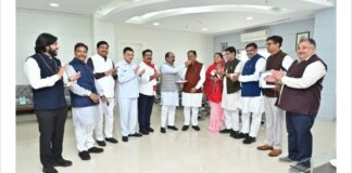 Bihar Election Results : एनडीए की जीत पर रायपुर में जश्न…! राजीव भवन में सन्नाटा