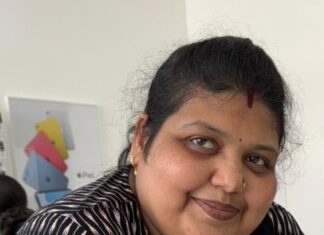 मोबाइल पर की बात फिर नदी में कूदकर महिला ने दी जान