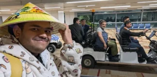 ट्रैवल व्लॉगर के साथ इस एयरपोर्ट पर देखे गए राहुल गांधी, एक ही फ्लाइट में किया सफर