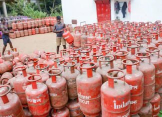 वैश्विक संकट के बीच नगर में रसोई गैस को लेकर ज्यादा मारामारी नहीं