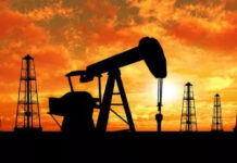 तेल बाजार में ऐतिहासिक उथल-पुथल: कच्चे तेल की कीमत 100 डॉलर के पार, ईरान युद्ध से वैश्विक सप्लाई पर बड़ा असर