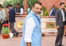 इंदिरा गांधी को हटाए जाने का जिक़्र निशिकांत दुबे ने राहुल गांधी को चुनौती दी