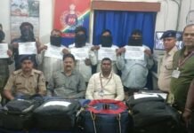 ट्रेनों में चोरी करने वाला दिल्ली-हरियाणा का गैंग झारखंड में गिरफ्तार, ससुर-दामाद मिलकर चलाते थे गिरोह