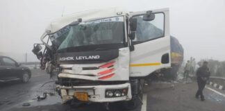 आगरा-लखनऊ एक्सप्रेस-वे पर घने कोहरे के कारण आपस में भिड़े चार वाहन, 10 लोग घायल