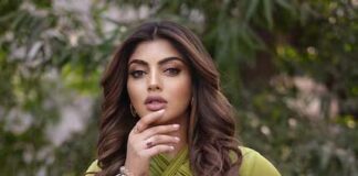 भोजपुरी गाना कमर 28 रिलीज, आकांक्षा पुरी बोलीं- बेहद खास है लिरिक्स