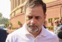 मजदूरों और किसानों के संघर्ष के साथ मजबूती से खड़ा हूं