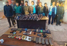 नक्सलवाद को बड़ा झटका, 1 करोड़ के इनामी रामधेर समेत 11 नक्सलियों ने किया सरेंडर