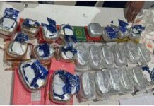 बाप रे! साबुन के पैकेट्स को काटकर जांच, जो मिला…