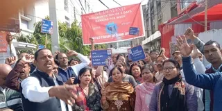 बैंकों की हड़ताल से ग्राहक परेशान, 100 करोड़ का कारोबार प्रभावित