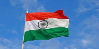 नक्सलवाद के अंधेरे से आज़ादी की रोशनी तक: बस्तर संभाग के 47 गांवों में पहली बार गणतंत्र का उत्सव, लहराएगा तिरंगा