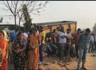 दो लाख के मुआवजे पर समझौता आधी रात को प्रदर्शन खत्म