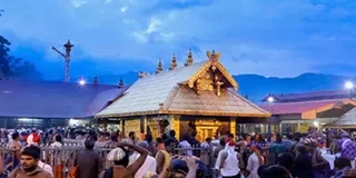 सबरीमाला पर फिर छिड़ी सियासी जंग, चुनाव से पहले आमने-सामने आए पक्ष और विपक्ष