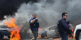 मेक्सिको की सेना ने खूंखार ड्रग सरगना ओसेगुएरा को मार गिराया गया, जवाबी कार्रवाई के बीच कई राज्यों में भड़की हिंसा