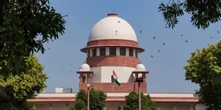 सुप्रीम कोर्ट का कड़ा रुख, ईवी चार्जिंग गाइडलाइन्स पर केंद्र और यूपी सरकार से मांगा स्पष्टीकरण